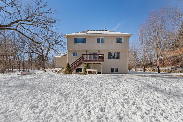 624 Ridge Road, Henderson, MN 56044