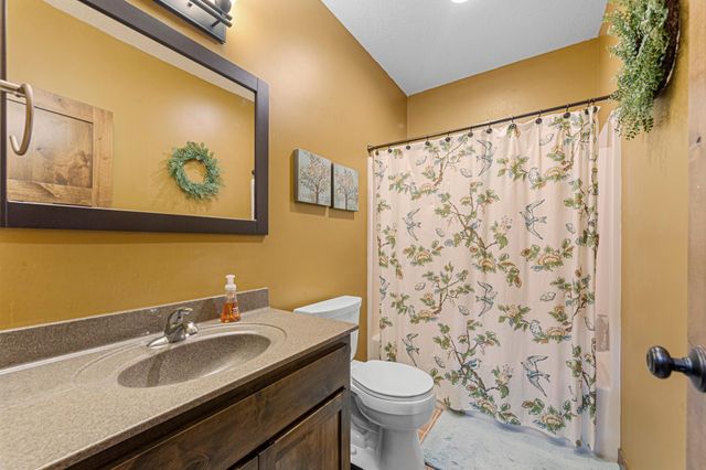 624 Ridge Road, Henderson, MN 56044