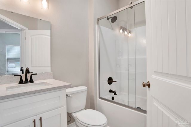 3018 Berwick St, Pensacola, FL 32503