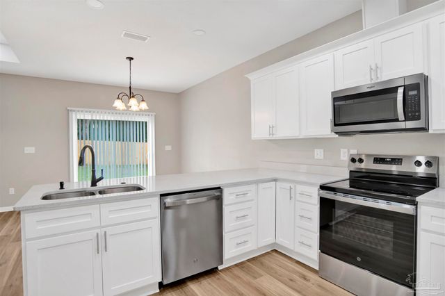 3018 Berwick St, Pensacola, FL 32503