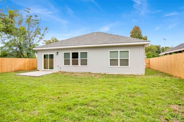 3018 Berwick St, Pensacola, FL 32503