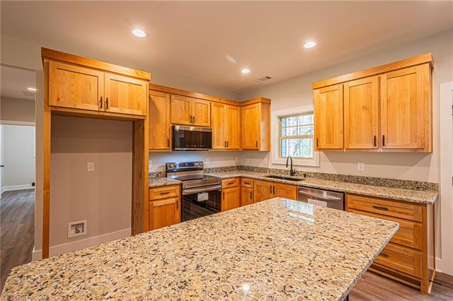 135 Rocky Branch Drive, Murrayville, GA 30564