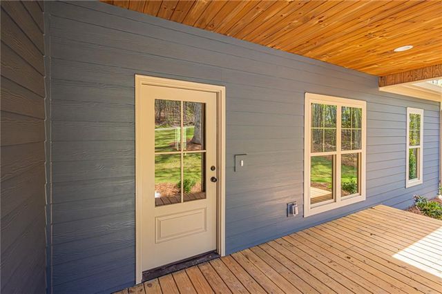 135 Rocky Branch Drive, Murrayville, GA 30564