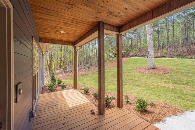 135 Rocky Branch Drive, Murrayville, GA 30564