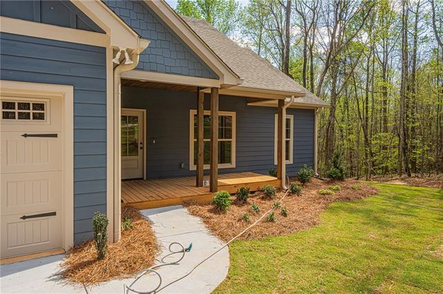 135 Rocky Branch Drive, Murrayville, GA 30564