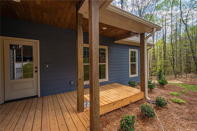 135 Rocky Branch Drive, Murrayville, GA 30564