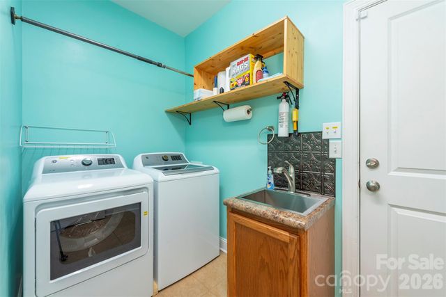 67 Little Fox Lane, Fletcher, NC 28732