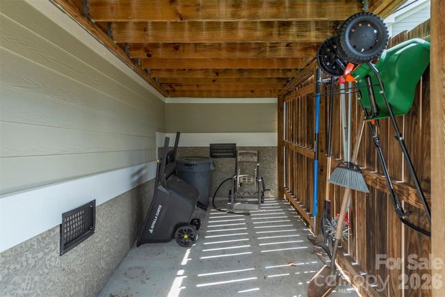 67 Little Fox Lane, Fletcher, NC 28732