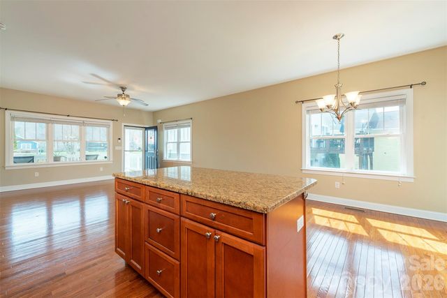 67 Little Fox Lane, Fletcher, NC 28732