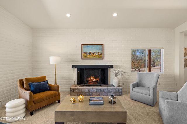 6891 N Camino Verde, Tucson, AZ 85743