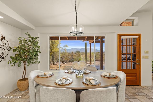 6891 N Camino Verde, Tucson, AZ 85743