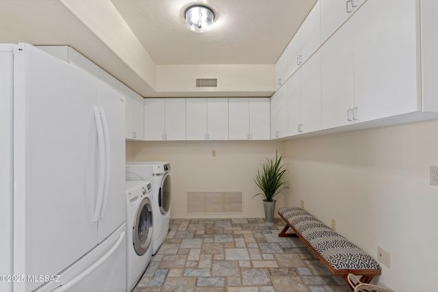 6891 N Camino Verde, Tucson, AZ 85743