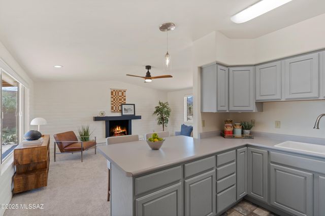 6891 N Camino Verde, Tucson, AZ 85743