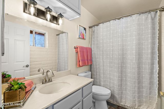 6891 N Camino Verde, Tucson, AZ 85743