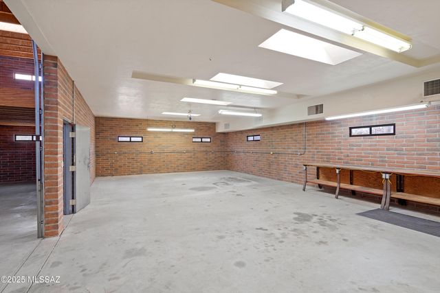 6891 N Camino Verde, Tucson, AZ 85743