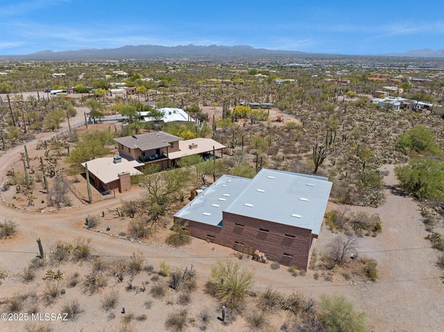 6891 N Camino Verde, Tucson, AZ 85743