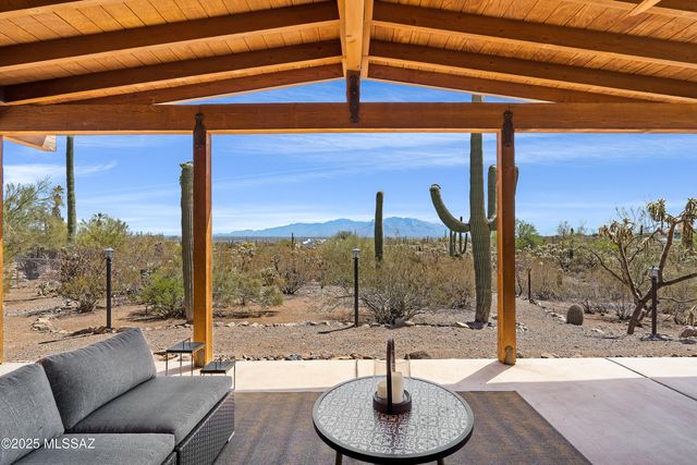 6891 N Camino Verde, Tucson, AZ 85743