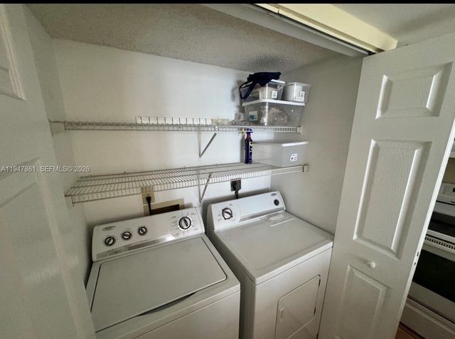 540 Brickell Key Dr 705, Miami, FL 33131