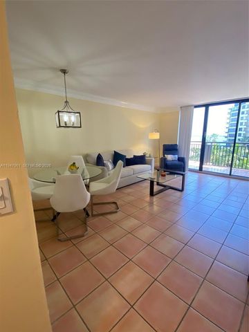 540 Brickell Key Dr 705, Miami, FL 33131