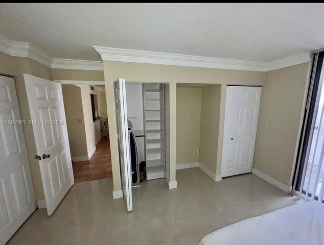 540 Brickell Key Dr 705, Miami, FL 33131