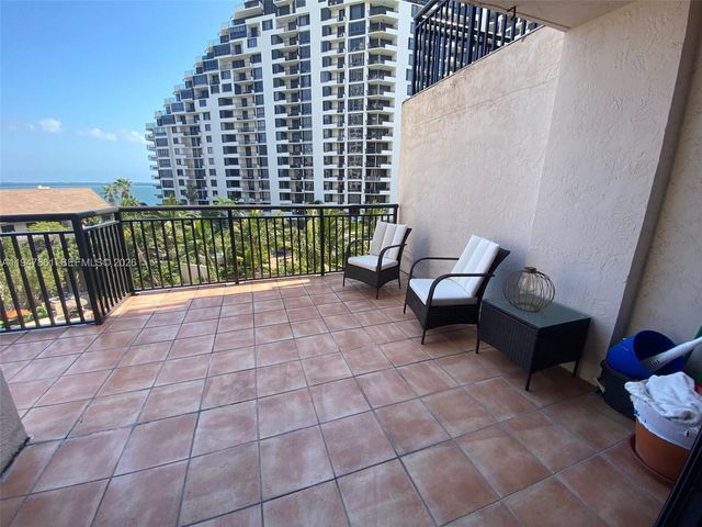 540 Brickell Key Dr 705, Miami, FL 33131
