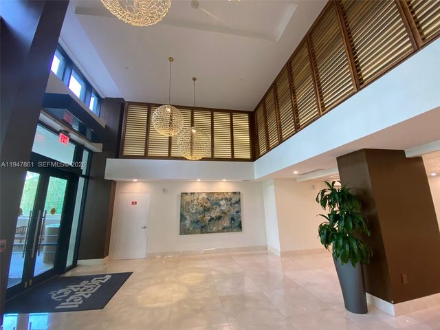 540 Brickell Key Dr 705, Miami, FL 33131