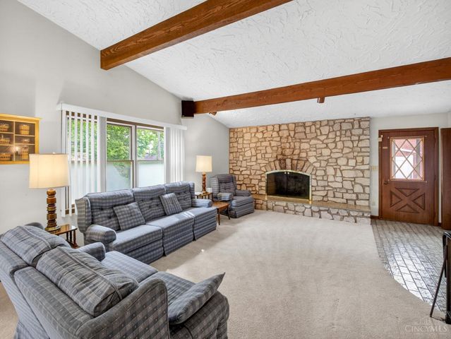 5 Jewel Lane, Greenhills, OH 45218