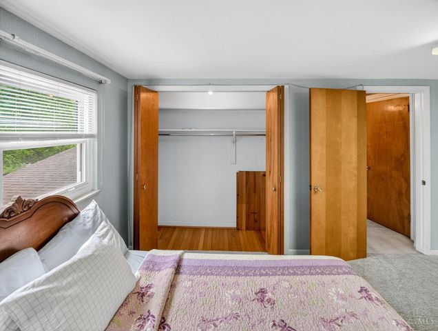 5 Jewel Lane, Greenhills, OH 45218
