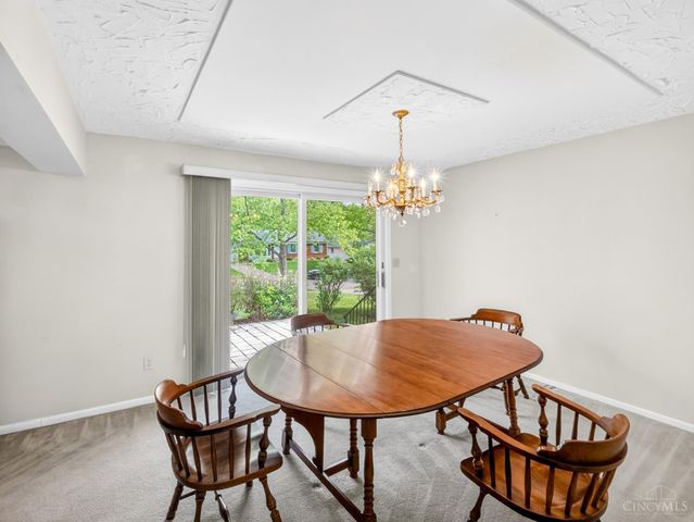 5 Jewel Lane, Greenhills, OH 45218