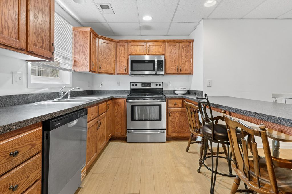 1518 Park Avenue, Minneapolis, MN 55404 — photo 2