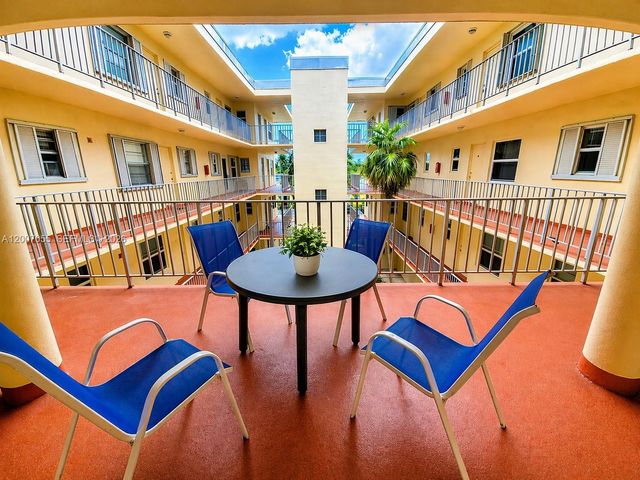 1747 Rodman St 308, Hollywood, FL 33020