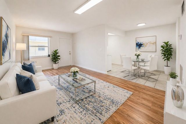 1747 Rodman St 308, Hollywood, FL 33020