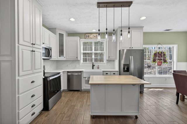 346 Carnation Drive, Social Circle, GA 30025