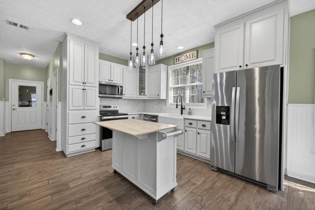 346 Carnation Drive, Social Circle, GA 30025