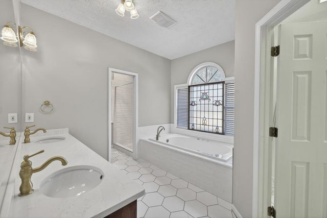 346 Carnation Drive, Social Circle, GA 30025