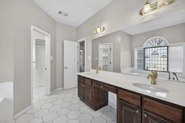 346 Carnation Drive, Social Circle, GA 30025