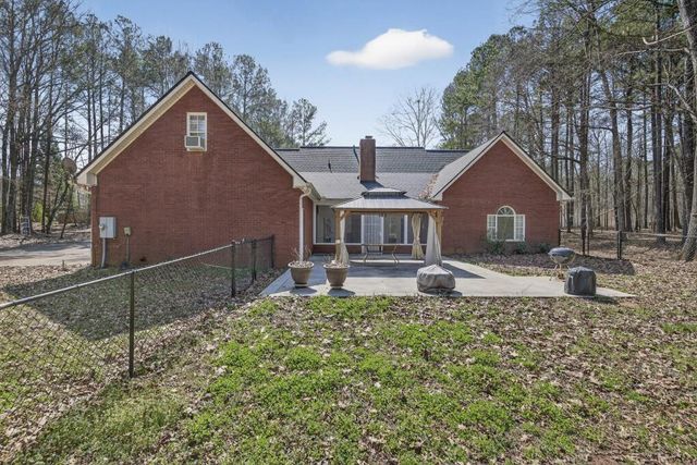 346 Carnation Drive, Social Circle, GA 30025