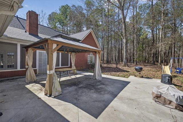 346 Carnation Drive, Social Circle, GA 30025