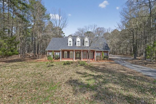346 Carnation Drive, Social Circle, GA 30025