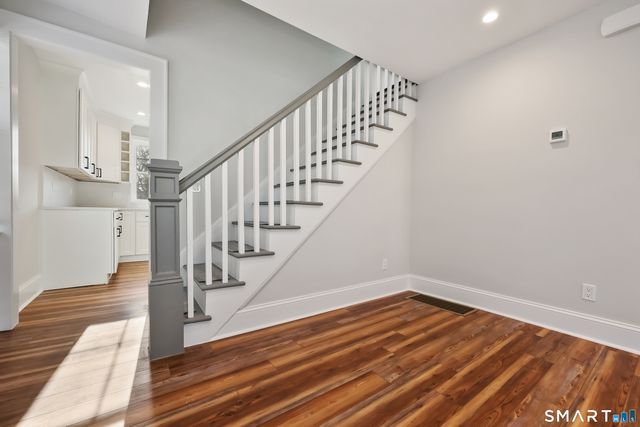 60 Walter Avenue, Norwalk, CT 06851