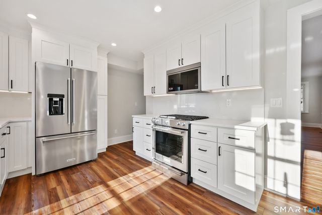 60 Walter Avenue, Norwalk, CT 06851