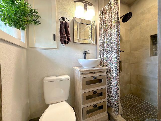 8236 Thurman Dr, Baton Rouge, LA 70806