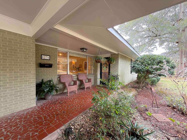 8236 Thurman Dr, Baton Rouge, LA 70806