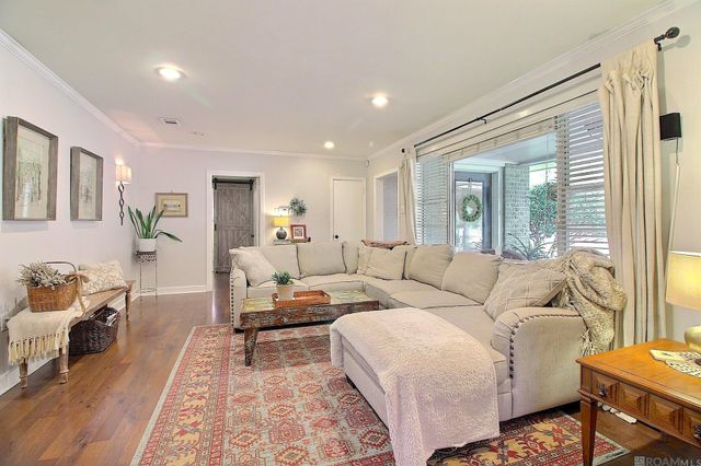 8236 Thurman Dr, Baton Rouge, LA 70806