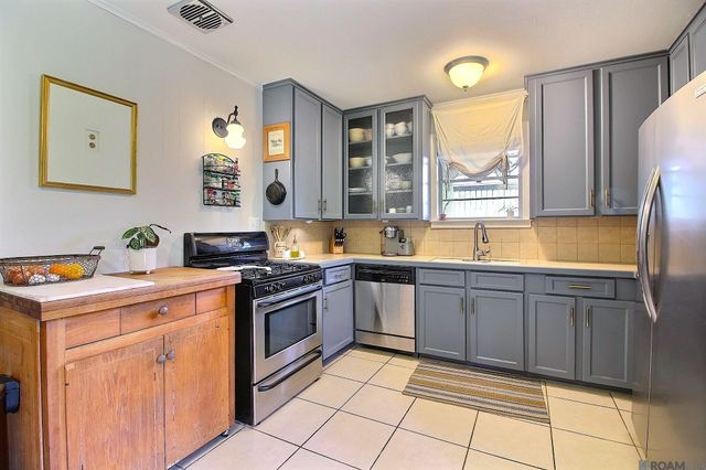 8236 Thurman Dr, Baton Rouge, LA 70806