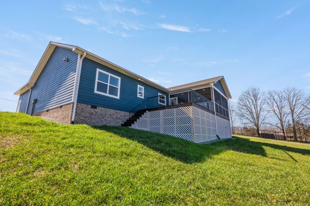 9345 Fox Hill Rd, Baxter, TN 38544