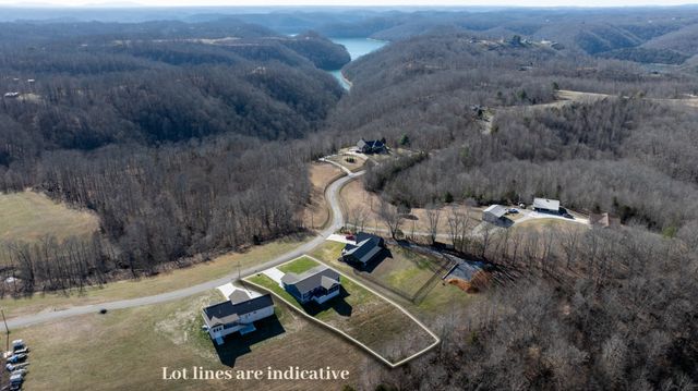 9345 Fox Hill Rd, Baxter, TN 38544