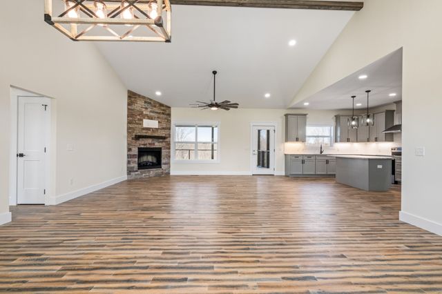 9345 Fox Hill Rd, Baxter, TN 38544