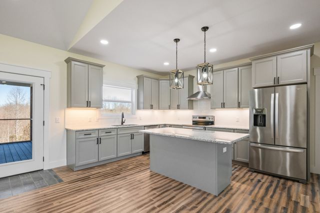 9345 Fox Hill Rd, Baxter, TN 38544