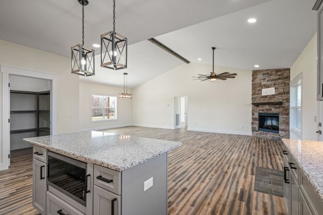 9345 Fox Hill Rd, Baxter, TN 38544